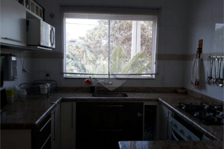Casa à venda com 3 quartos, sendo 1 suíte, no condomínio Horto Florestal II, Sorocaba - SP