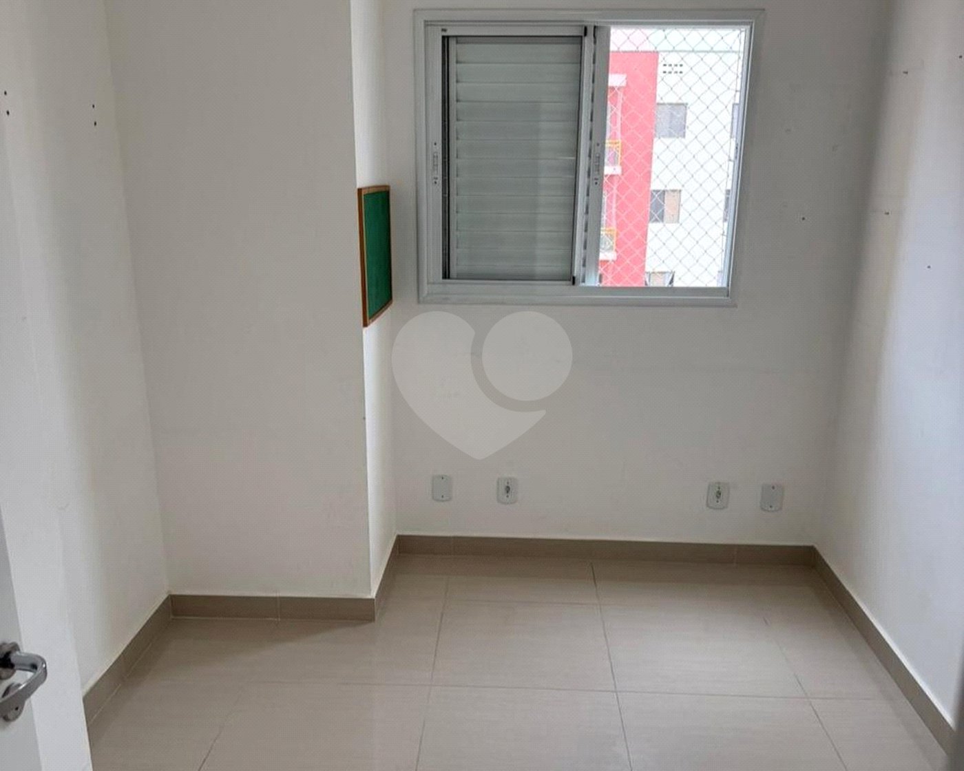 Apartamento à venda com 3 quartos, sendo 1 suíte, em Jardim Nova Manchester, Sorocaba, SP