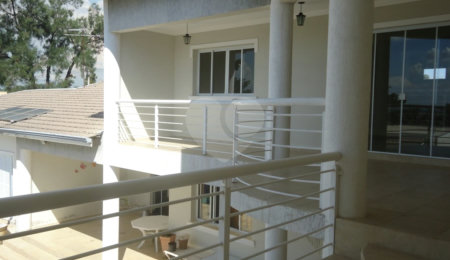 Casa à venda com 6 quartos, sendo 4 suítes, no condomínio Monte Belo, Salto - SP