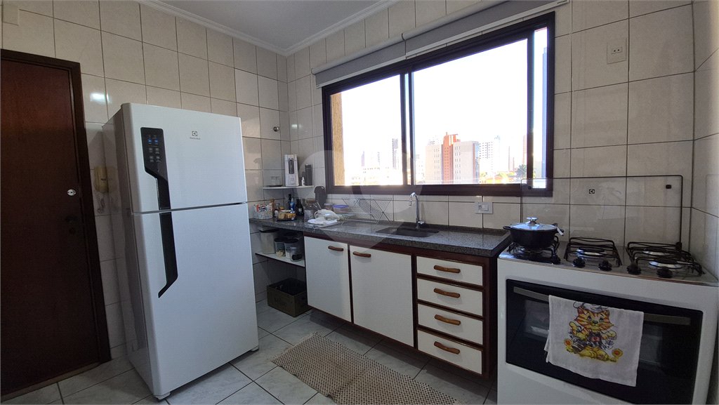 Apartamento à venda com 3 quartos, sendo 1 suíte, em Vila Seixas, Ribeirão Preto, SP