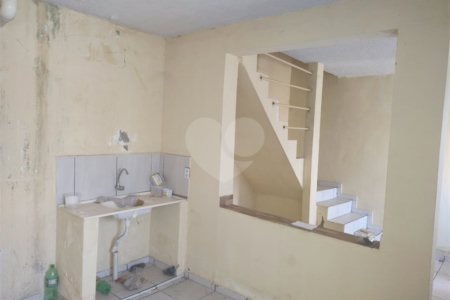 Kitnet à venda com 2 quartos em Residencial Jardim Pauliceia, Cuiabá, MT