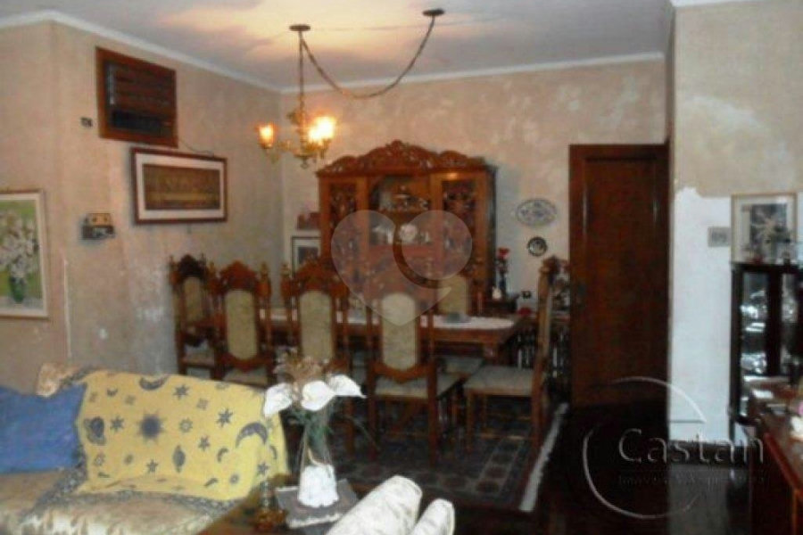 Sobrado à venda com 3 quartos, sendo 1 suíte, em Vila Prudente, São Paulo, SP