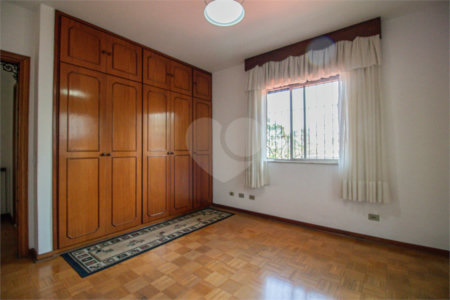 Sobrado à venda com 3 quartos, sendo 1 suíte,  em Brooklin Velho, São Paulo, SP