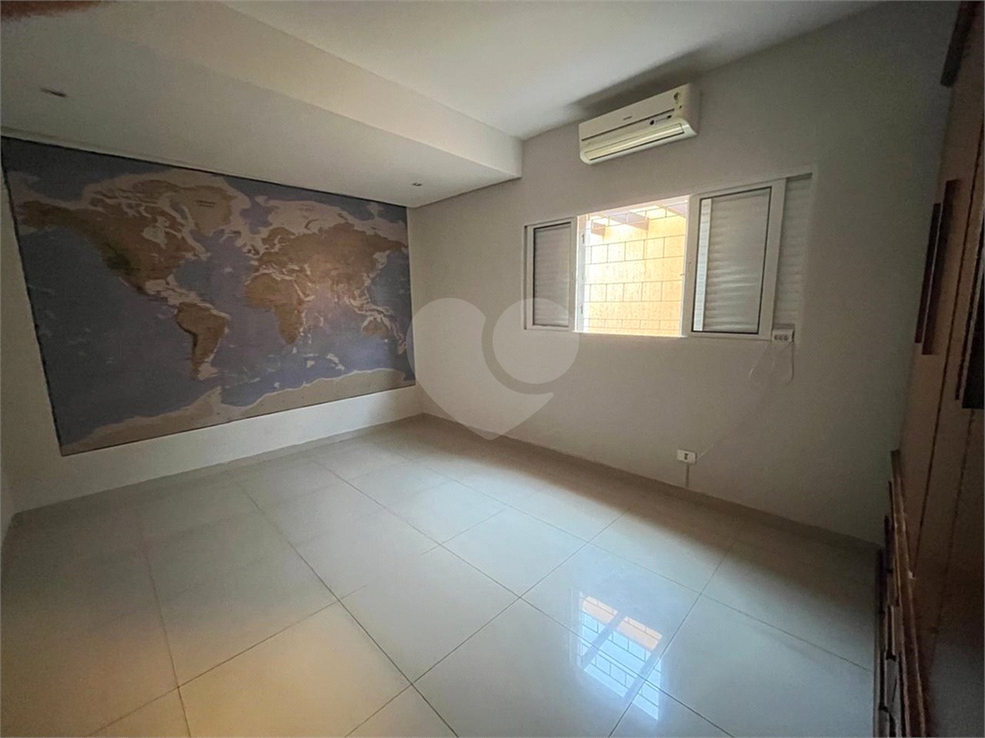 Casa à venda com 3 quartos, sendo 1 suíte, em Ipê, Três Lagoas, MS