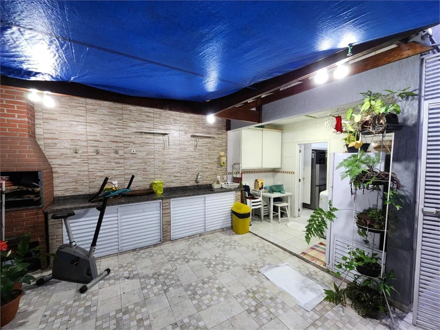 Sobrado à venda com 3 quartos, sendo 1 suíte,  em Jardim Ana Maria, São Paulo, SP