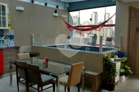 Duplex à venda com 3 quartos, sendo 1 suíte, em Vila Andrade, São Paulo, SP