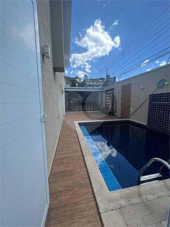 Casa à venda com 4 suítes no condomínio Residencial Jabuticabeiras, São Paulo - SP