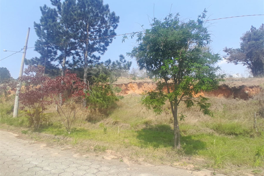 Terreno à venda no condomínio Aútria da Cantareira, Mairiporã - SP