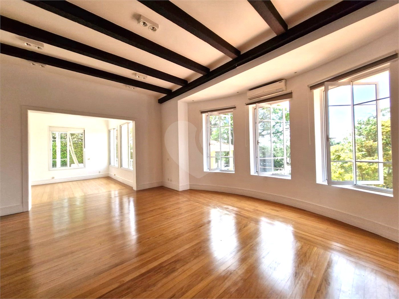 Casa à venda com 4 suítes no condomínio Chácara Flora, São Paulo - SP
