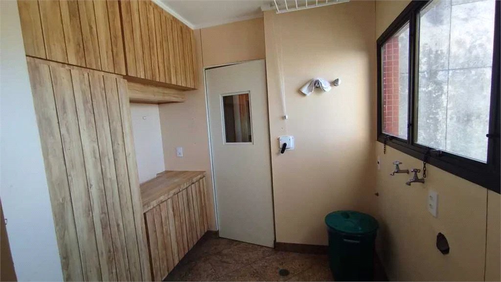 Duplex para alugar com 3 suítes em Real Parque, São Paulo, SP