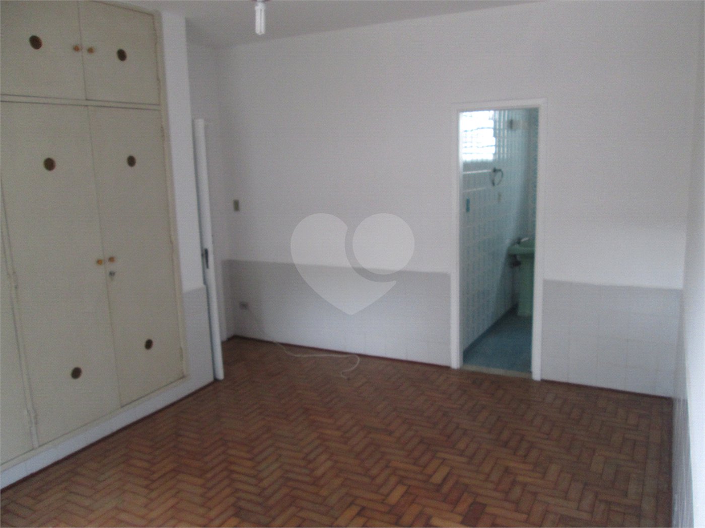 Sobrado à venda com 3 quartos em Horto, São Paulo, SP