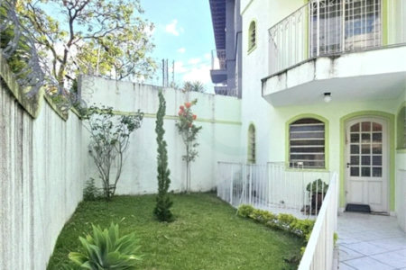 Casa à venda com 3 quartos, sendo 1 suíte,  em Jardim Ester Yolanda, São Paulo, SP