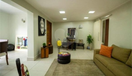 Casa à venda com 2 quartos, sendo 1 suíte,  em Vila Monumento, São Paulo, SP