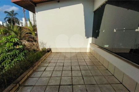 Casa à venda com 6 quartos, sendo 3 suítes, em Jardim Brasil (zona Sul), São Paulo, SP