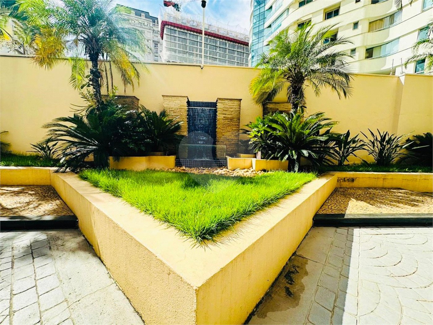 Apartamento à venda ou para alugar com 4 quartos, sendo 1 suíte, em Itaim Bibi, São Paulo, SP