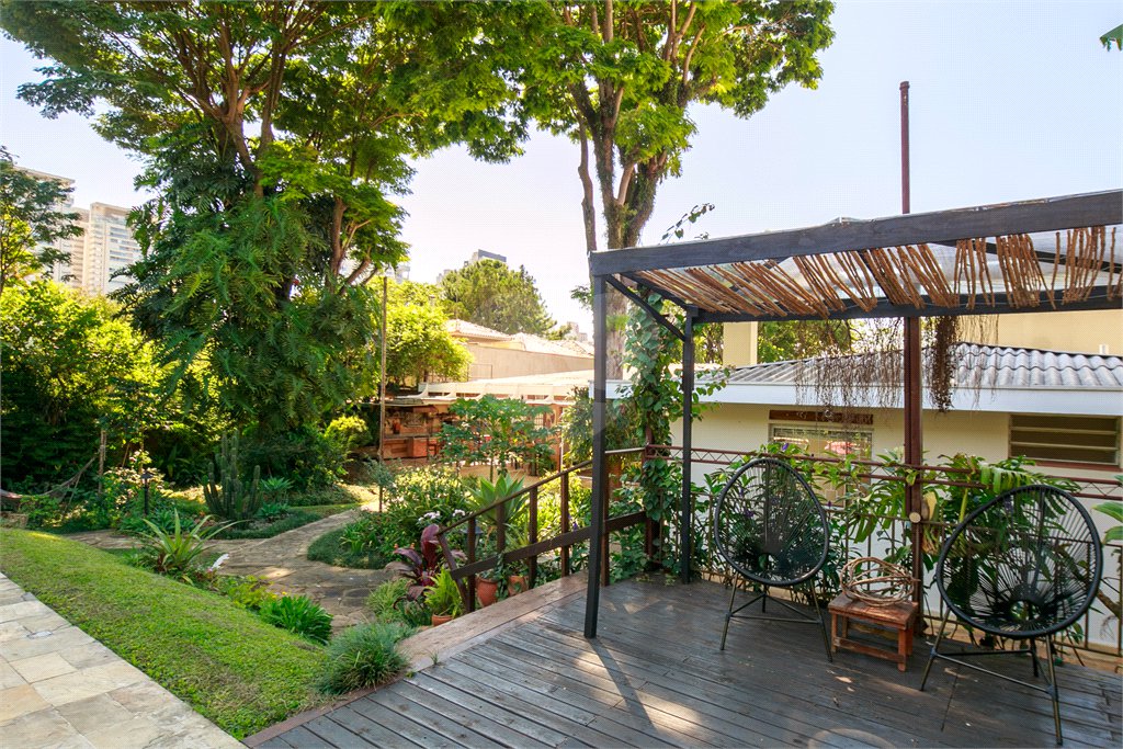 Casa Térrea à venda com 4 suítes em Brooklin Velho, São Paulo, SP