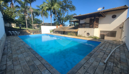 Chácara à venda com 4 quartos, sendo 3 suítes, em Campos de Atibaia, Atibaia, SP