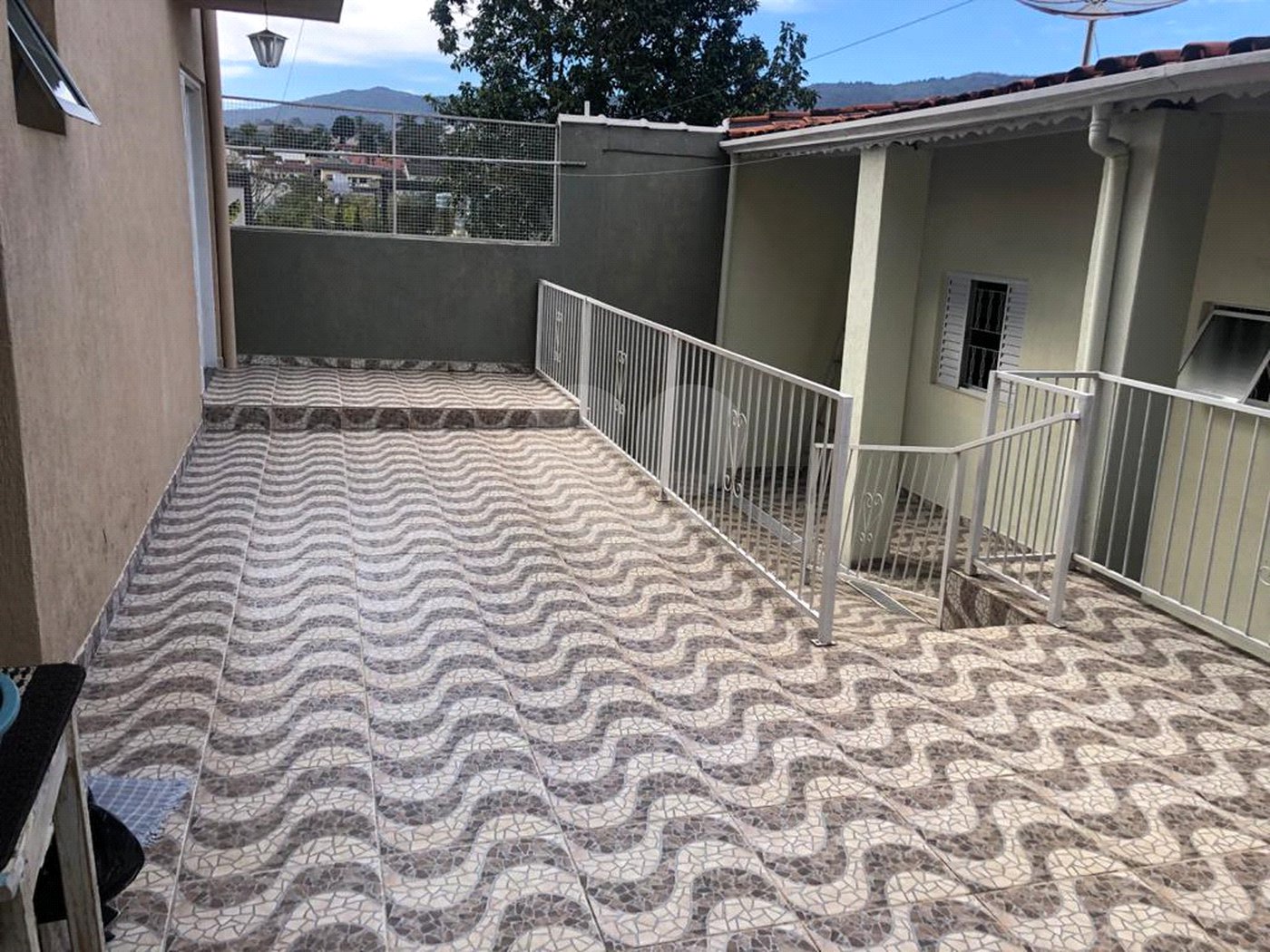 Casa à venda com 3 quartos, sendo 2 suítes,  em Jardim do Lago, Atibaia, SP
