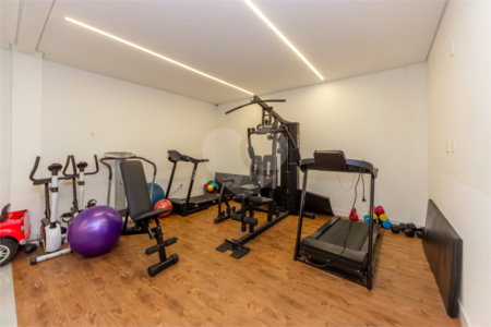 Casa à venda com 3 suítes no condomínio Reserva 8, São Paulo - SP