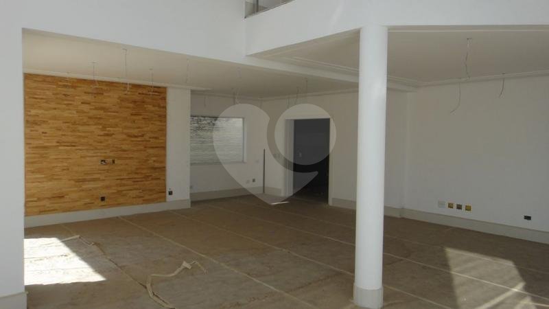 Casa à venda com 3 suítes no condomínio Villa Castanheira, São Paulo - SP