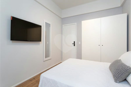 Apartamento à venda com 4 quartos, sendo 1 suíte, em Pinheiros, São Paulo, SP