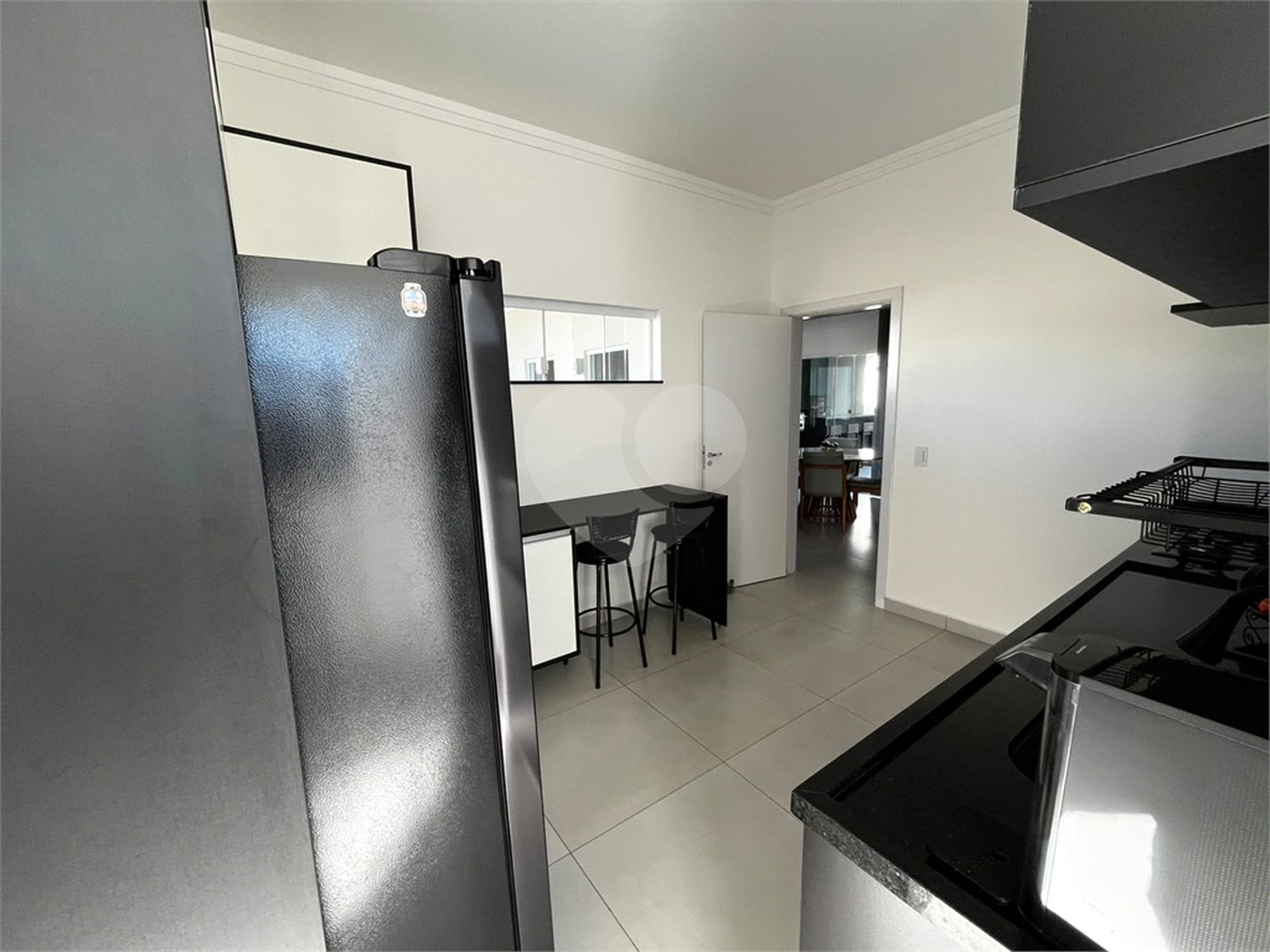 Casa à venda com 3 quartos, sendo 1 suíte, no condomínio Residencial Golden Ville, Itapetininga - SP
