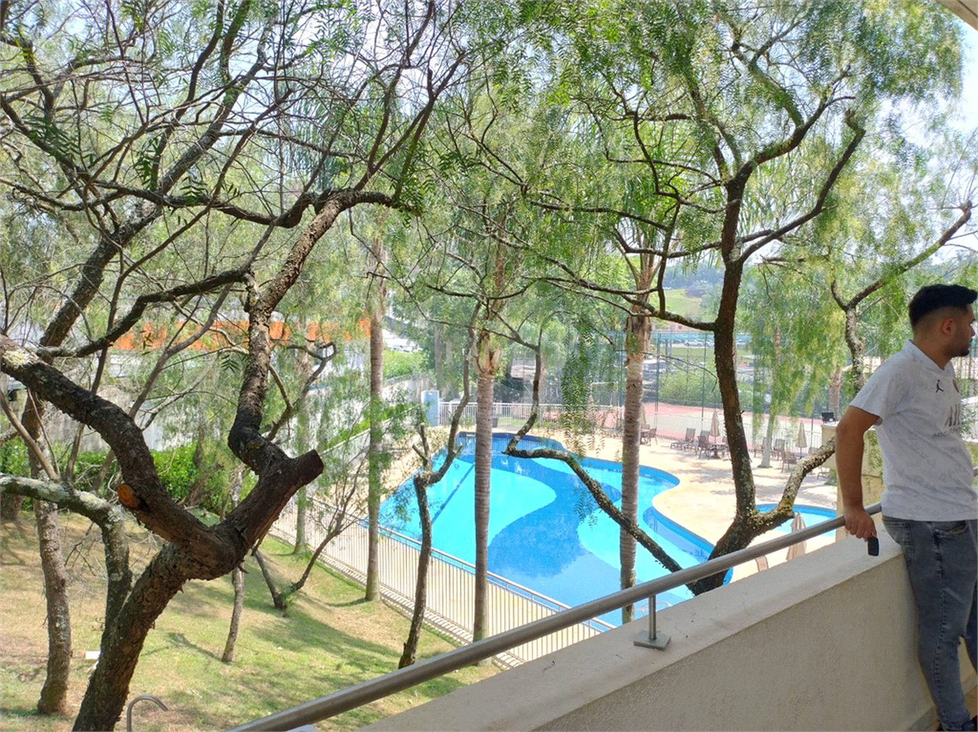 Casa à venda com 4 quartos, sendo 2 suítes,  no condomínio Aromaz, São Bernardo do Campo - SP