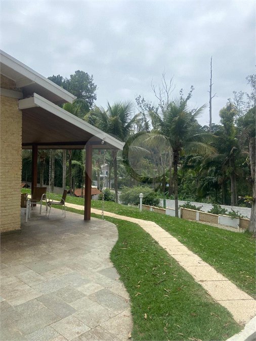 Casa à venda com 3 suítes em Chácara Granja Velha, Cotia, SP