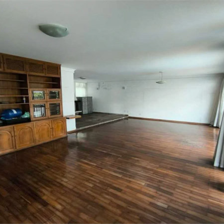 Casa à venda com 5 quartos, sendo 3 suítes, em Brooklin Paulista, São Paulo, SP