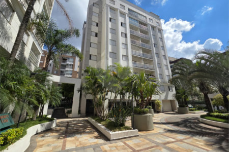 Cobertura à venda com 3 quartos, sendo 1 suíte, em Cidade São Francisco, São Paulo, SP