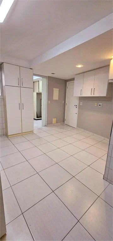 Cobertura à venda com 4 quartos, sendo 3 suítes,  em Cidade São Francisco, São Paulo, SP