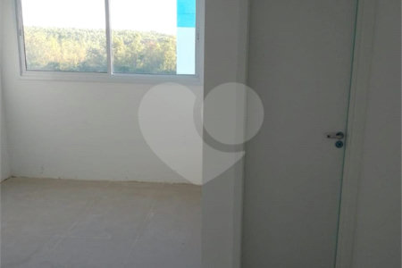Apartamento à venda com 1 quarto em Botujuru, Mogi das Cruzes, SP