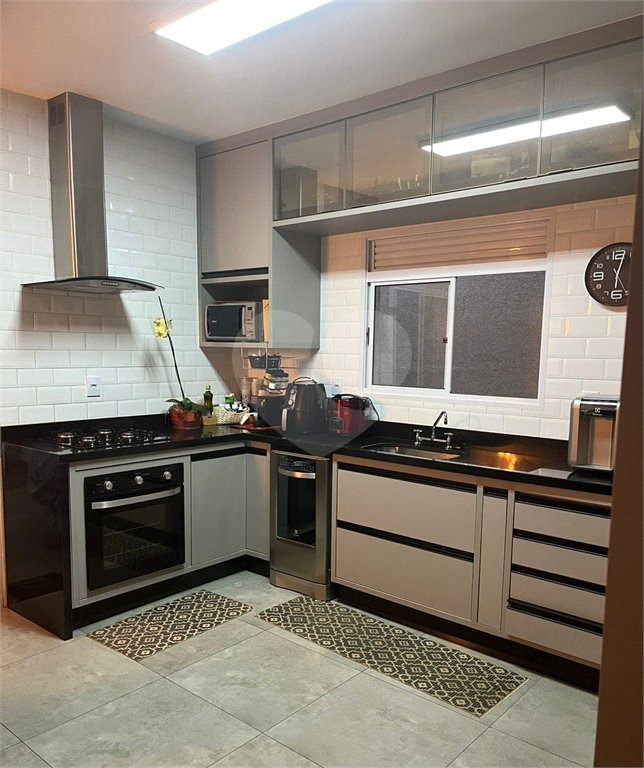 Casa à venda com 3 quartos, sendo 1 suíte,  no condomínio Villagio Imperiale, Louveira - SP