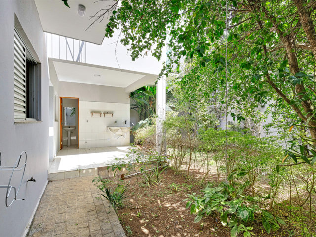 Casa à venda com 3 quartos, sendo 1 suíte,  em Alto da Boa Vista, São Paulo, SP