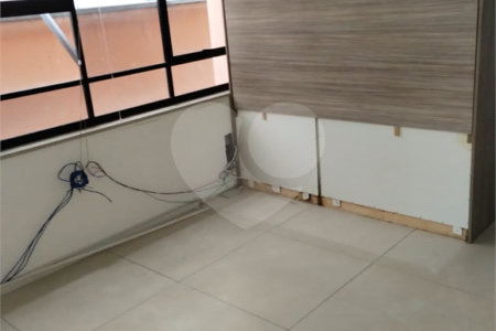 Sala à venda em Vila Bastos, Santo André, SP