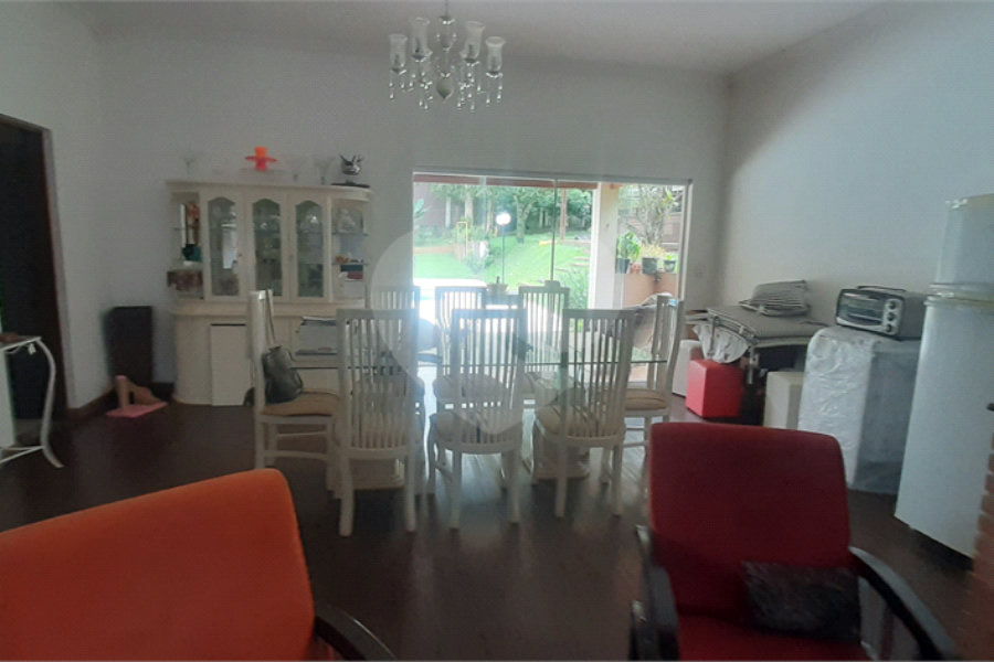 Casa à venda com 3 suítes no condomínio Chacarás Bela Vista, Mairiporã - SP