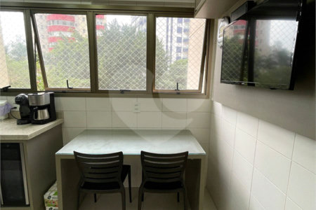 Apartamento à venda com 3 suítes em Brooklin Paulista, São Paulo, SP