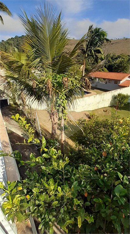 Casa à venda com 4 quartos, sendo 1 suíte, no Centro, Bom Jesus dos Perdões, SP