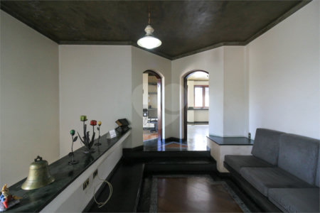 Casa à venda com 5 quartos, sendo 3 suítes, em Jardim São Bento, São Paulo, SP