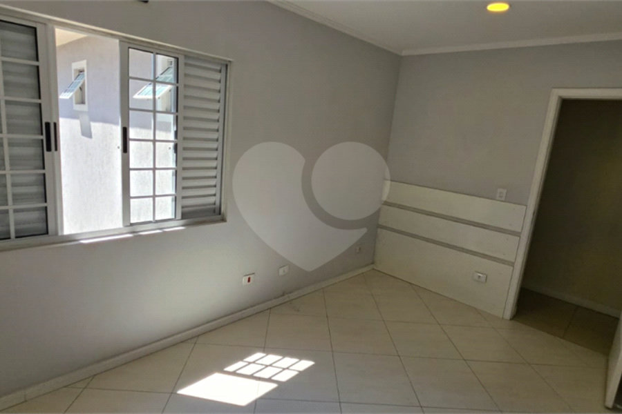Casa Térrea à venda ou para alugar com 8 quartos, sendo 4 suítes, em Vila Pereira Barreto, São Paulo, SP