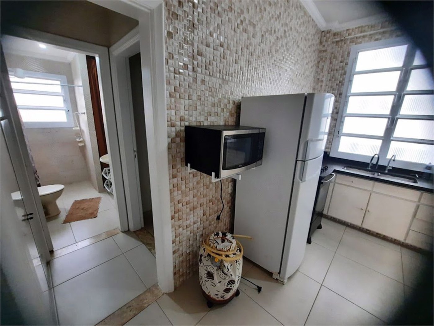 Apartamento com 4 dormitórios à venda, 122 m² por R$ 850.000,00 - Pitangueiras - Guarujá/SP