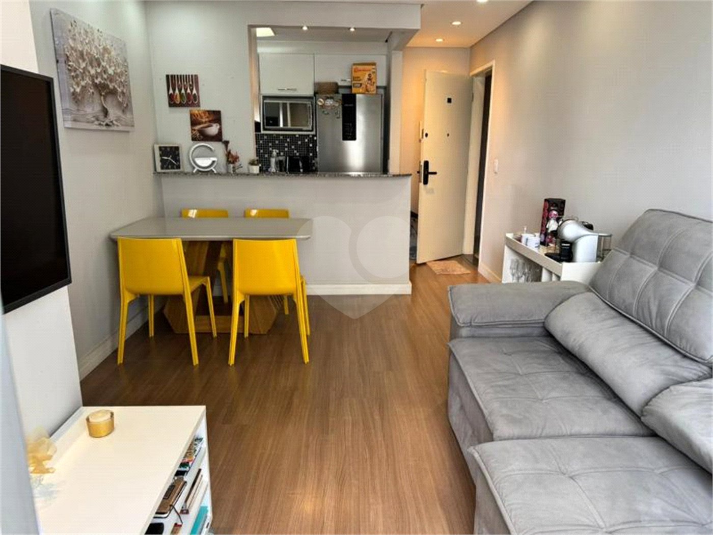 Apartamento à venda com 3 quartos, sendo 1 suíte, em Parque Novo Mundo, São Paulo, SP