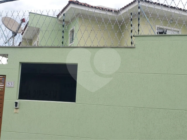 Casa à venda com 2 suítes no condomínio Residencial Maracujás, São Paulo - SP
