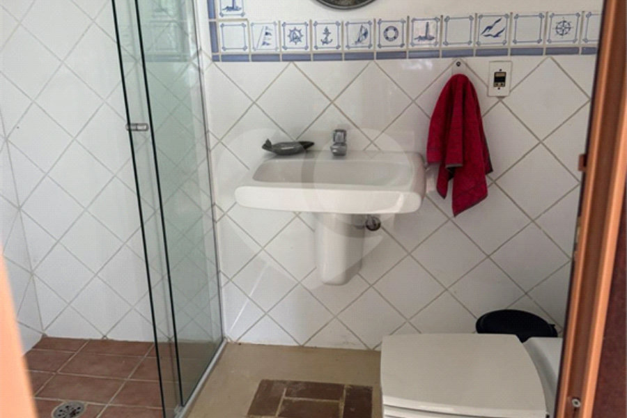 Casa à venda com 6 suítes em Massaguaçu, Caraguatatuba, SP