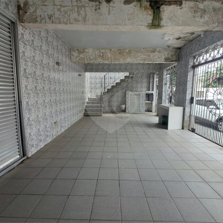 Sobrado à venda com 3 quartos, sendo 1 suíte, em Vila Romana, São Paulo, SP