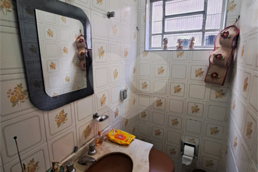 Sobrado à venda com 3 quartos em Vila Sabrina, São Paulo, SP