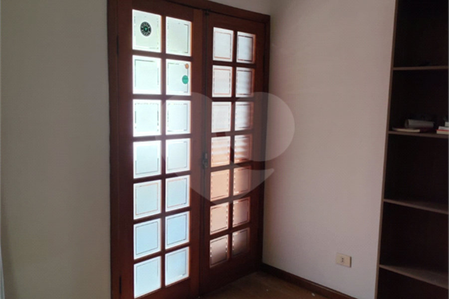 Sobrado à venda com 3 quartos, sendo 1 suíte,  em Horto Florestal, São Paulo, SP