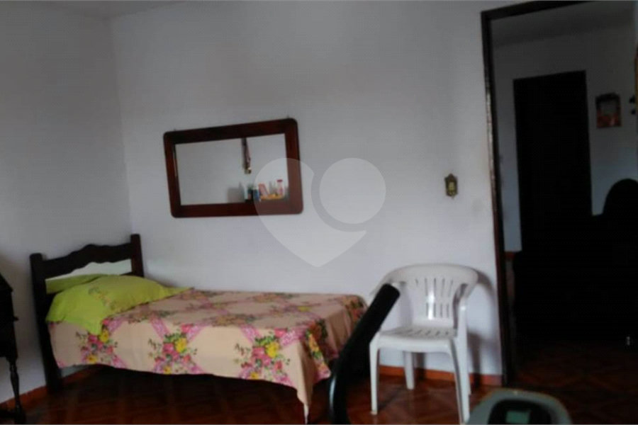 Sobrado à venda com 6 quartos em Horto Florestal, São Paulo, SP