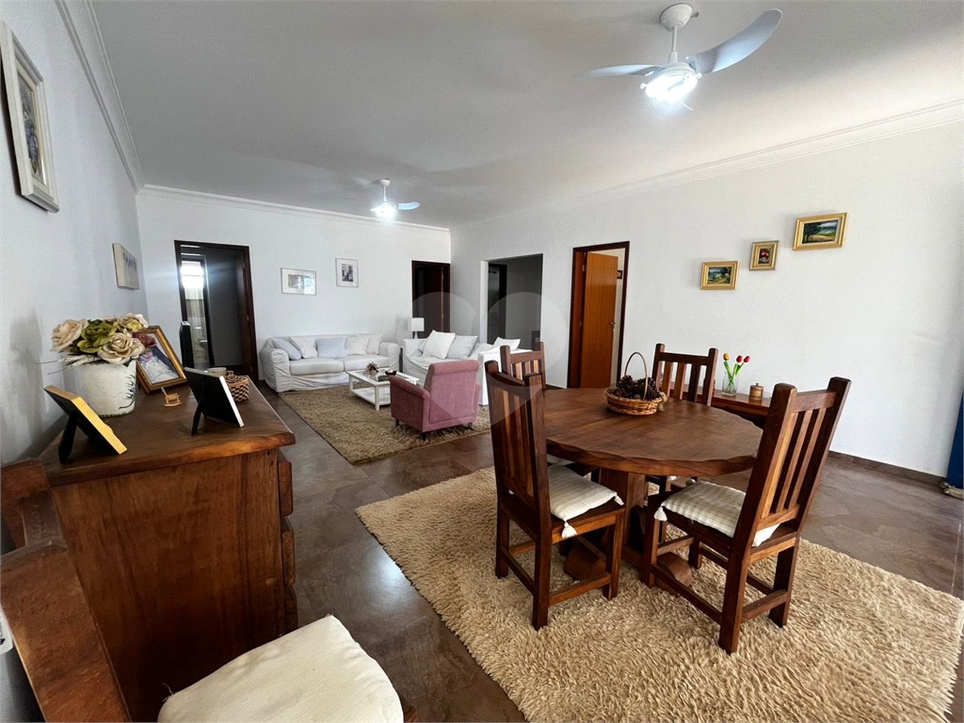 Casa à venda com 4 quartos, sendo 2 suítes,  em Vila São Gonçalo, Itapetininga, SP