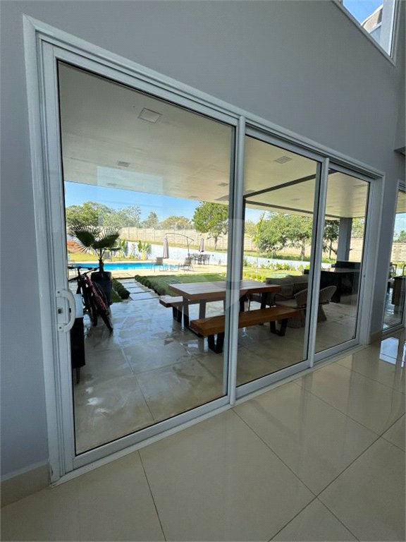 Casa à venda com 4 suítes no condomínio Fazenda Palmeiras Imperiais, Salto - SP